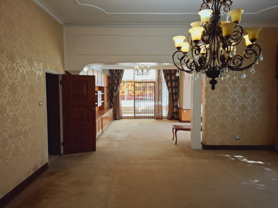5 Bedroom Property for Sale in Dan Pienaar Free State